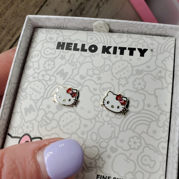 NWT Hello Kitty Fine Silver Plated Enamel Rhinestone Post Stud Earrings - Picture 13 of 14